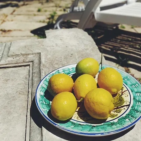 Overlookingsea Ferienhaus